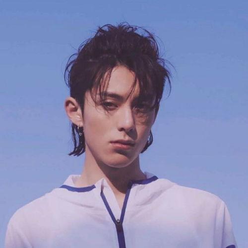 王鹤棣兄弟老婆爆料视频,揭秘娱乐圈背后的惊人真相