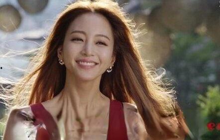 美女诞生在线观看,揭秘网络红人的蜕变之路