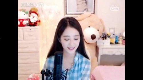 娱乐吃瓜的主播叫啥名字,揭秘娱乐吃瓜主播的神秘面纱